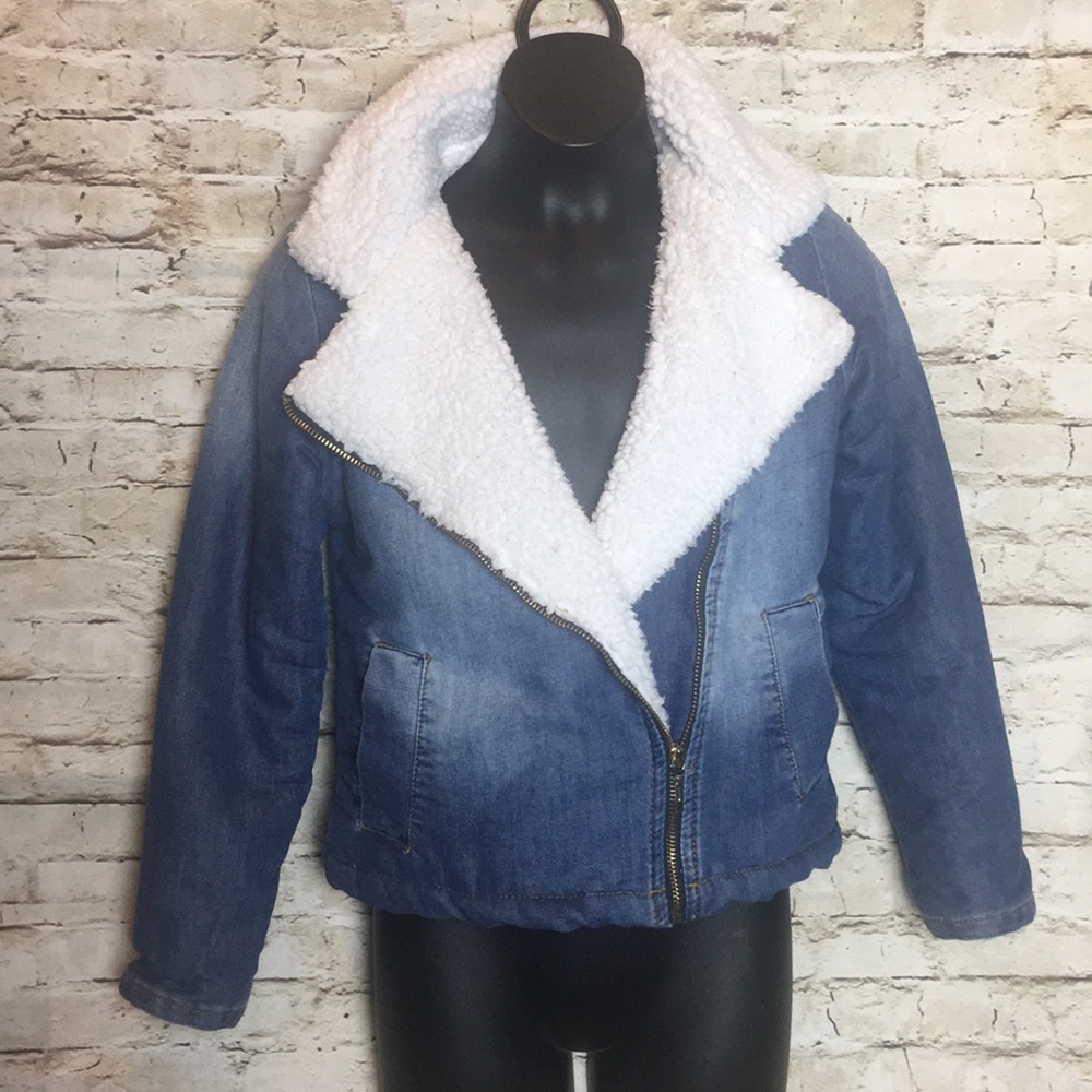 Jeans jacket girls 6-8 yo. Warm
